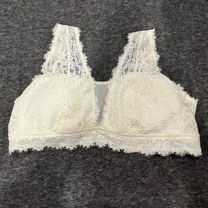arie bralette